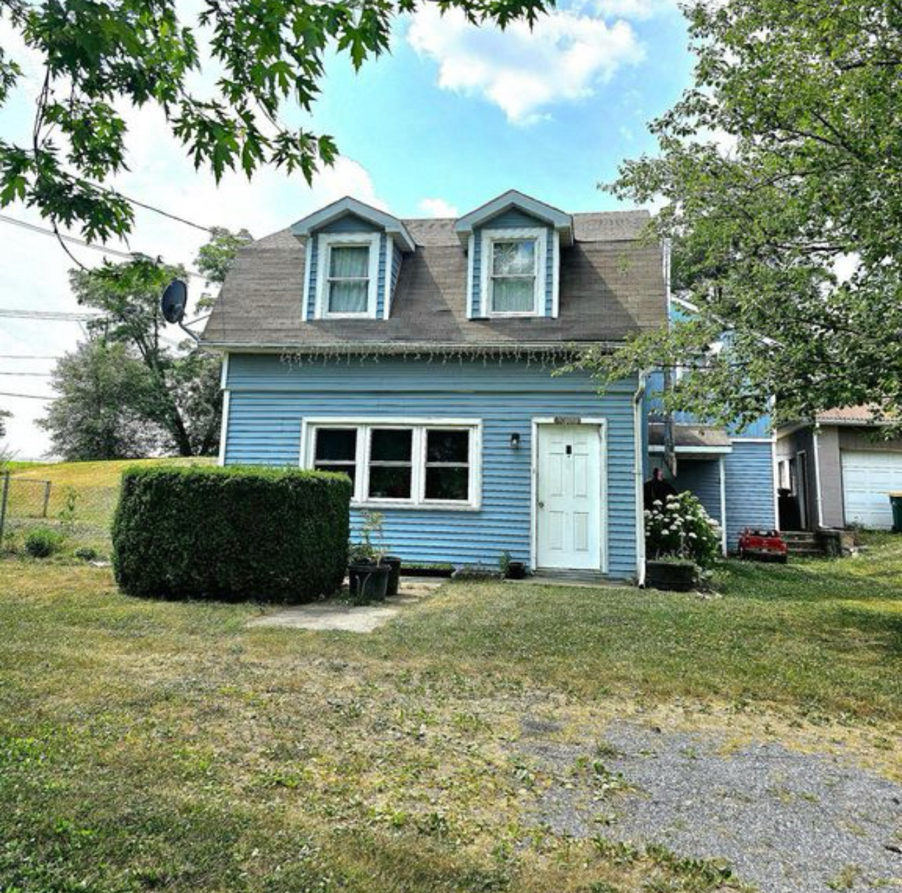 Property main image